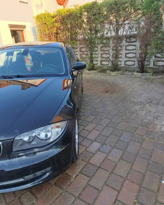 BMW Seria 1 cena 21300 przebieg: 263000, rok produkcji 2007 z Włodawa małe 191
